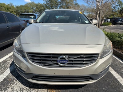 2017 Volvo V60 Premier