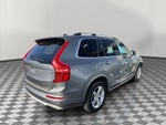 2016 Volvo XC90 T5 Momentum