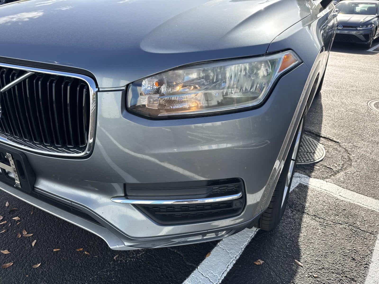 2016 Volvo XC90 T5 Momentum