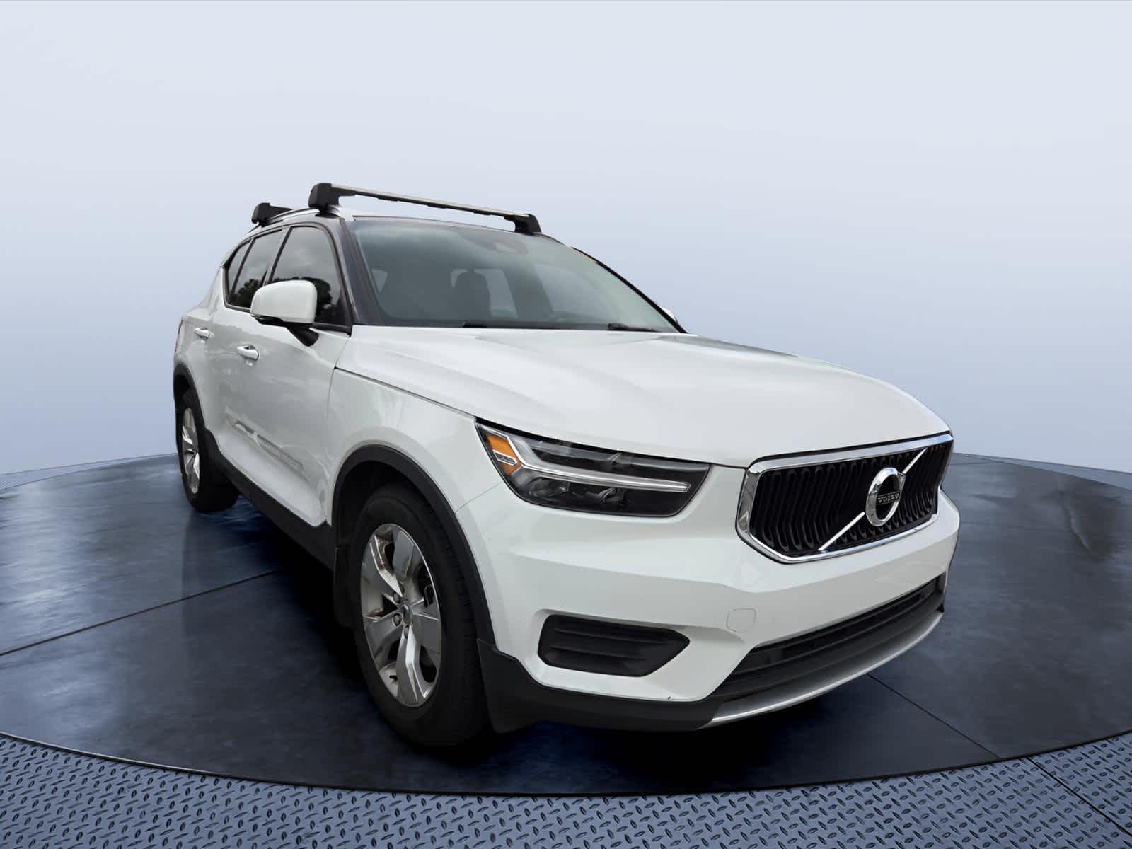 2019 Volvo XC40 Momentum