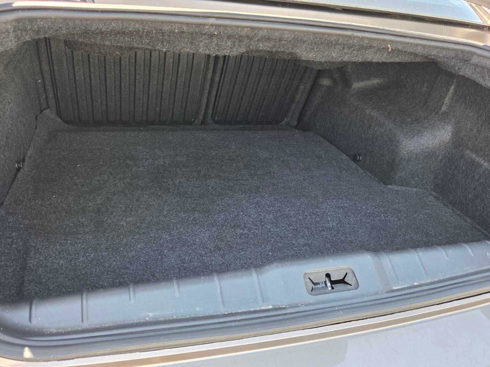 2012 Chevrolet Malibu LS w/1LS