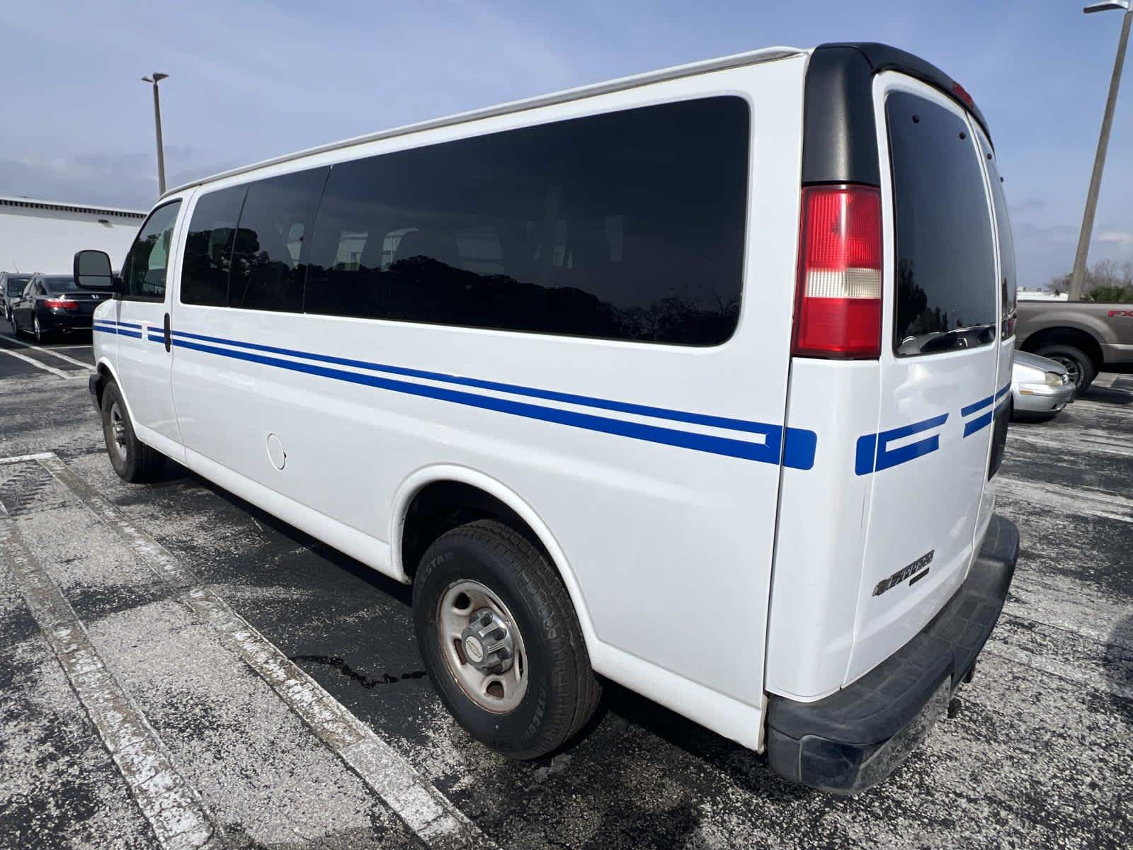 2013 Chevrolet Express Passenger LT