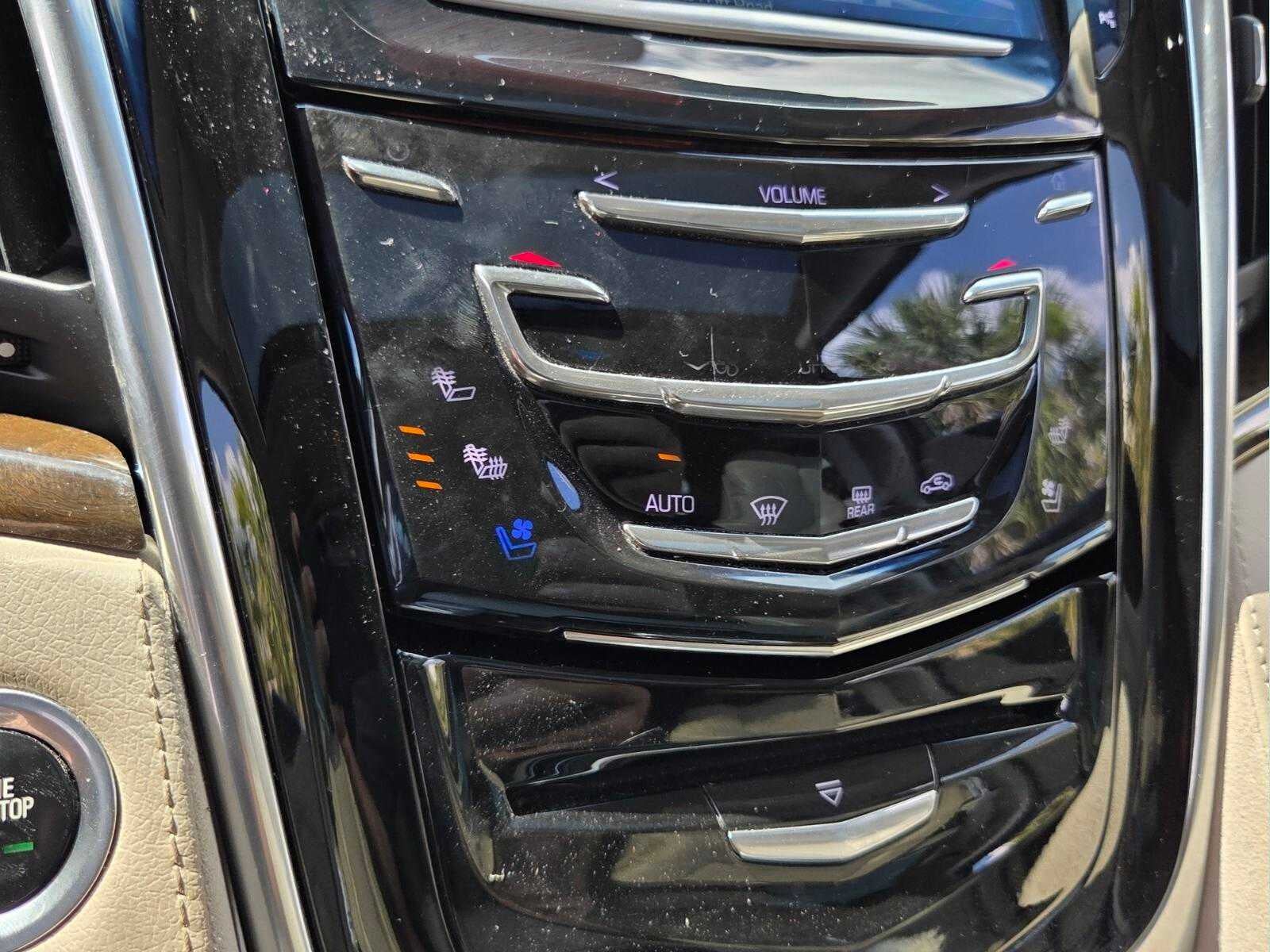 2020 Cadillac Escalade Luxury