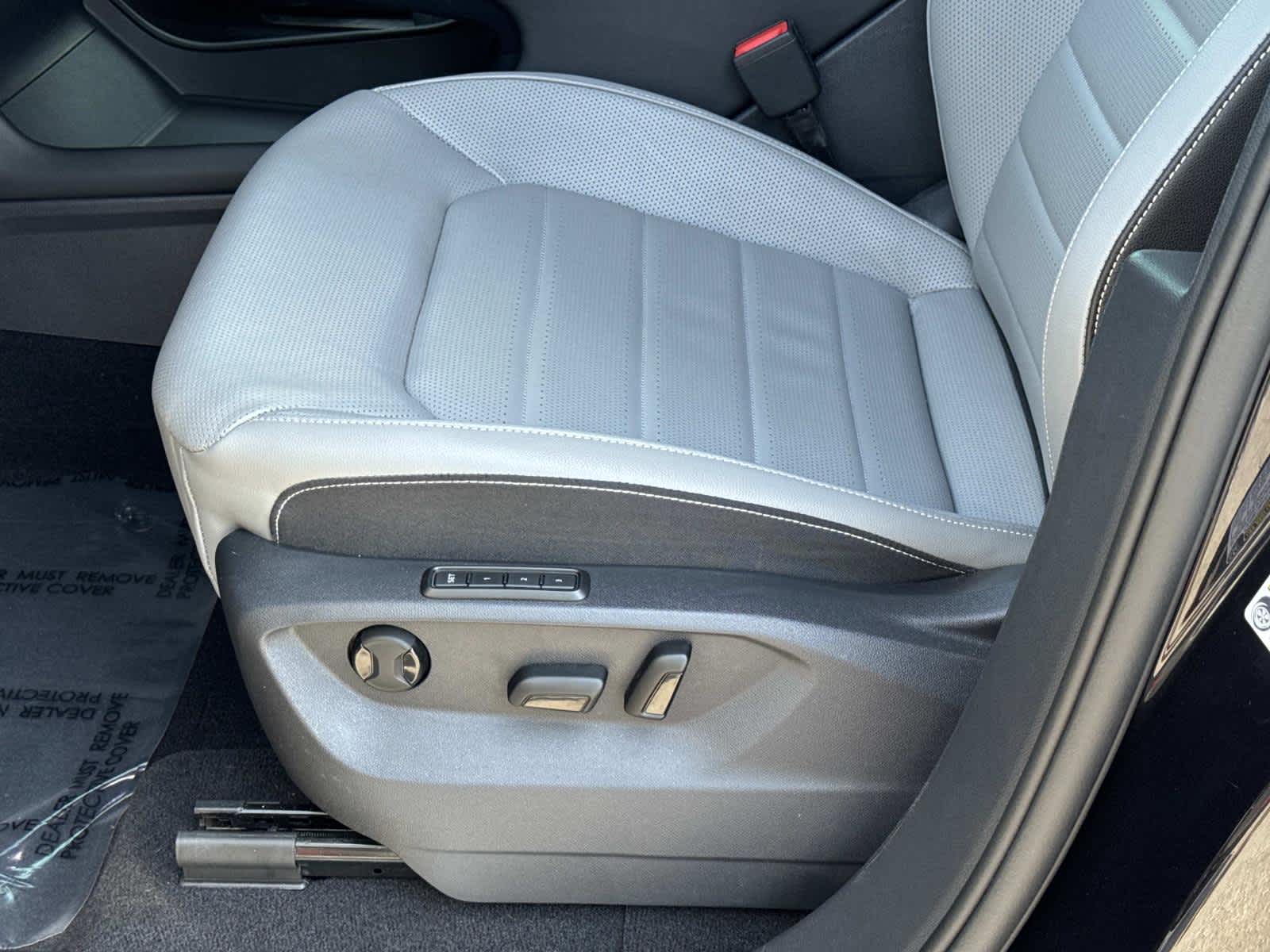 2025 Volkswagen Atlas Cross Sport 2.0T SEL R-Line Black