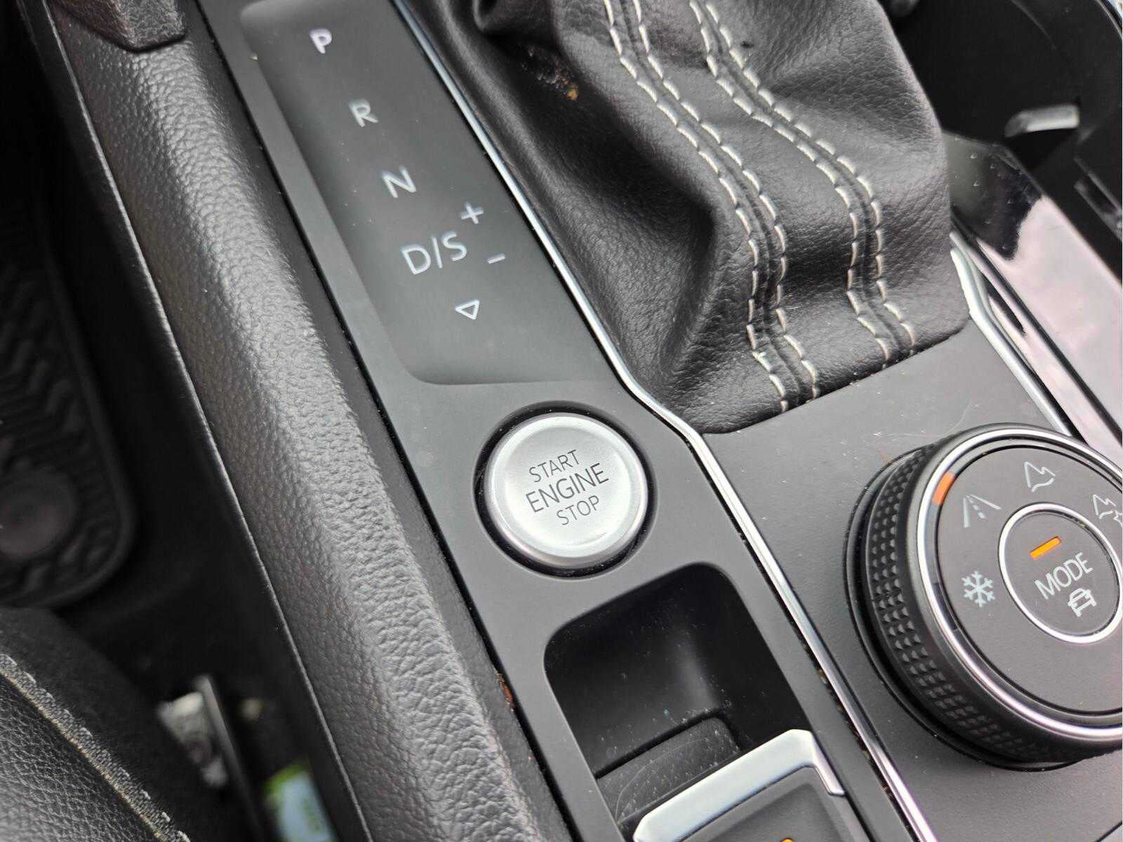 2023 Volkswagen Atlas 3.6L V6 SEL
