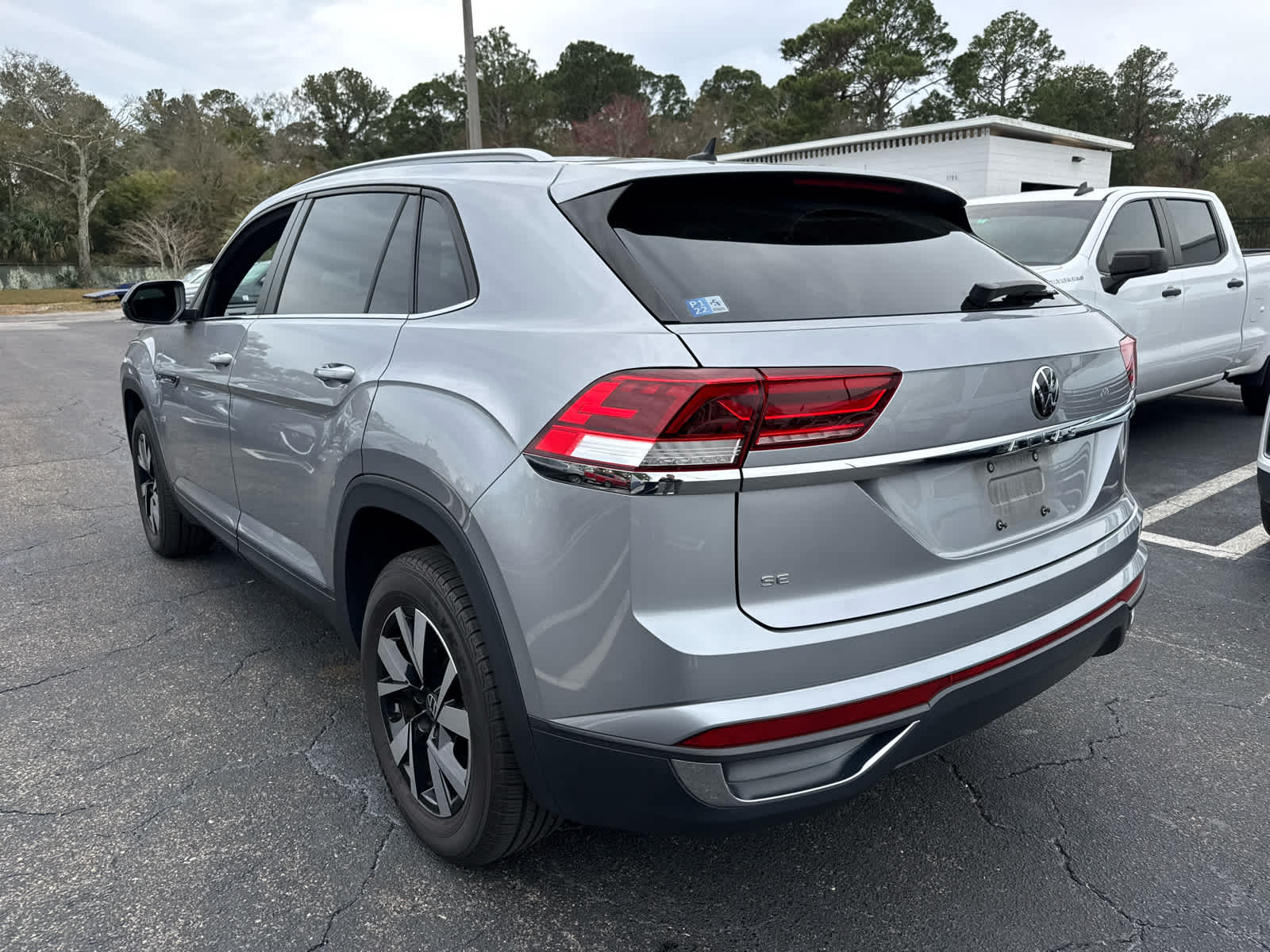 2022 Volkswagen Atlas Cross Sport 2.0T SE