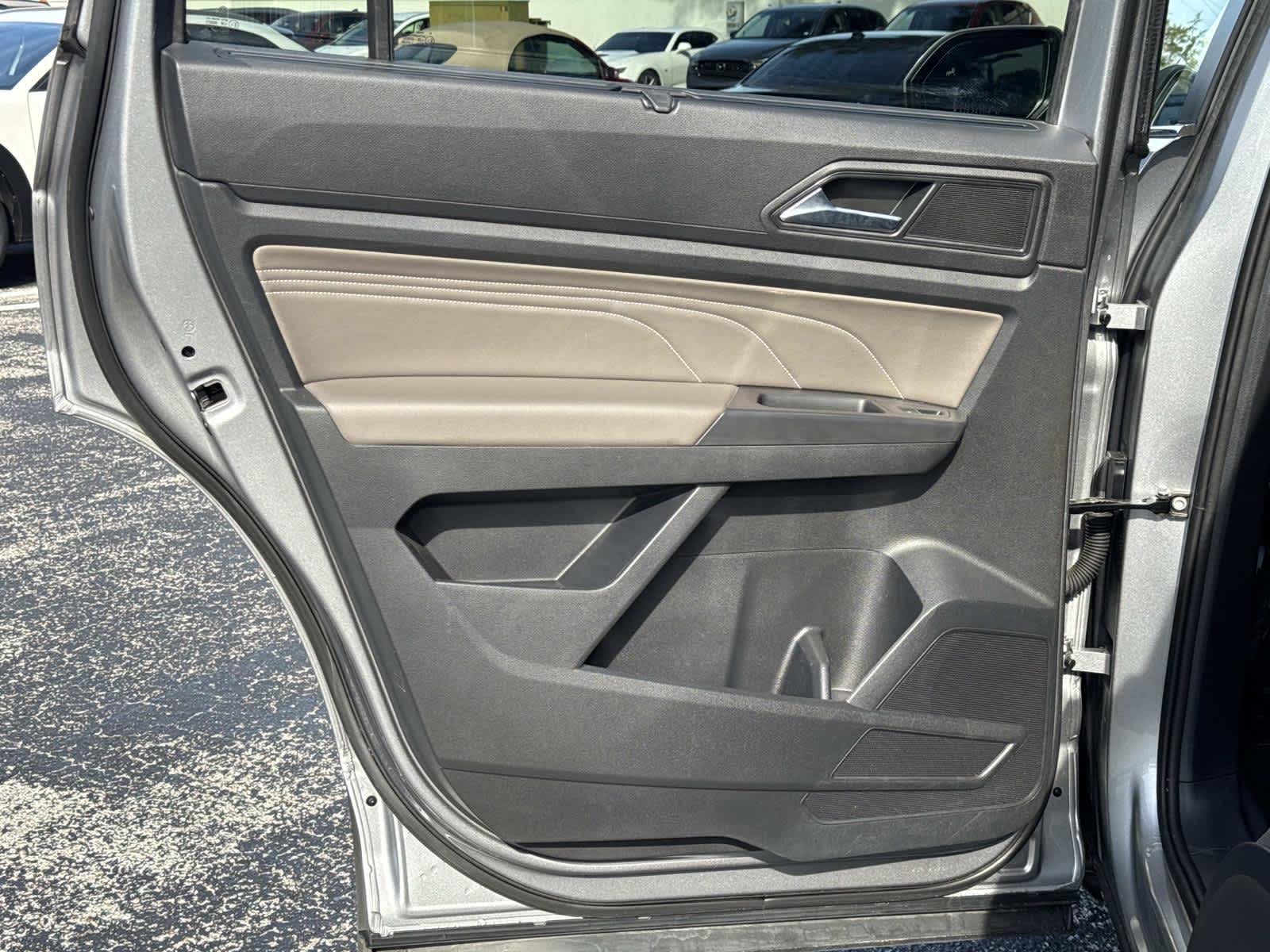2023 Volkswagen Atlas 2.0T SE
