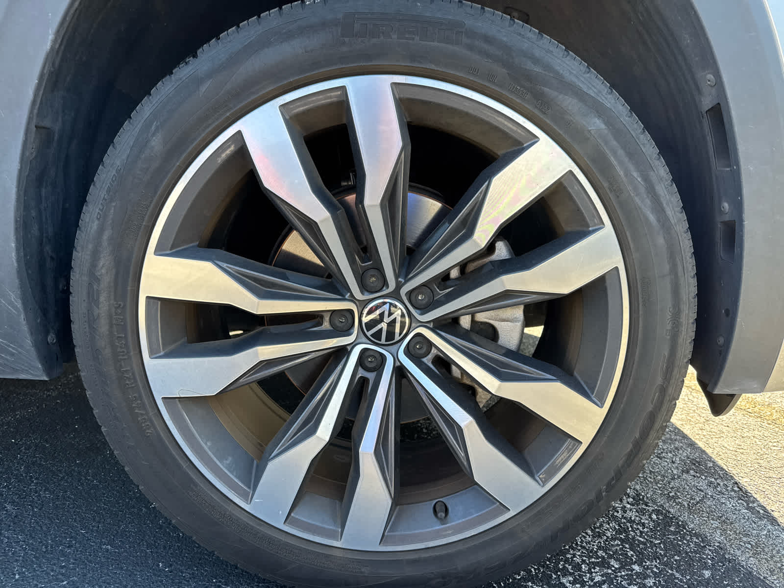 2022 Volkswagen Atlas Cross Sport 3.6L V6 SEL Premium R-Line