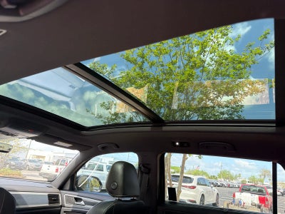 2023 Volkswagen Atlas Cross Sport 3.6L V6 SEL Premium R-Line