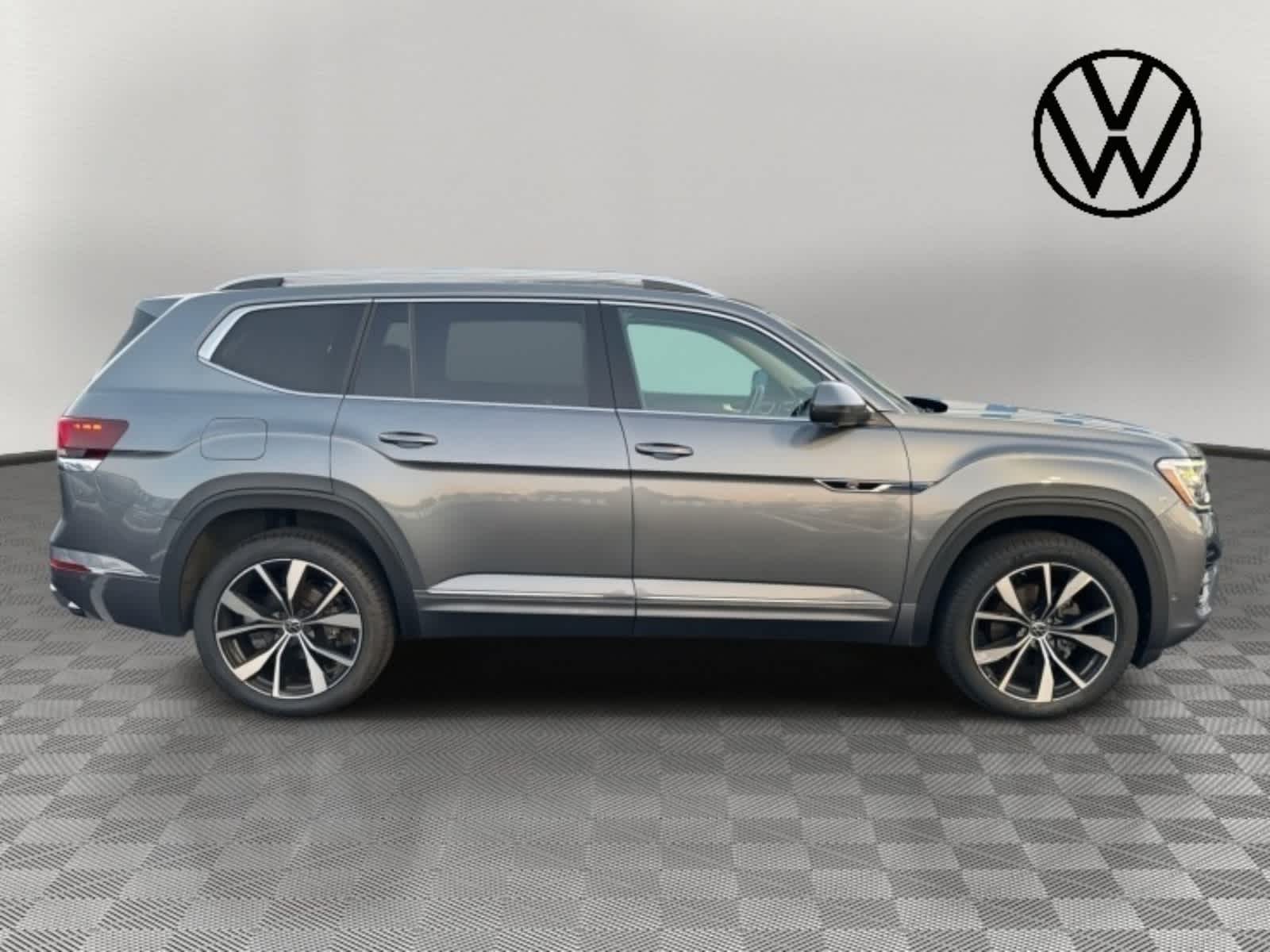 2024 Volkswagen Atlas 2.0T SEL Premium R-Line