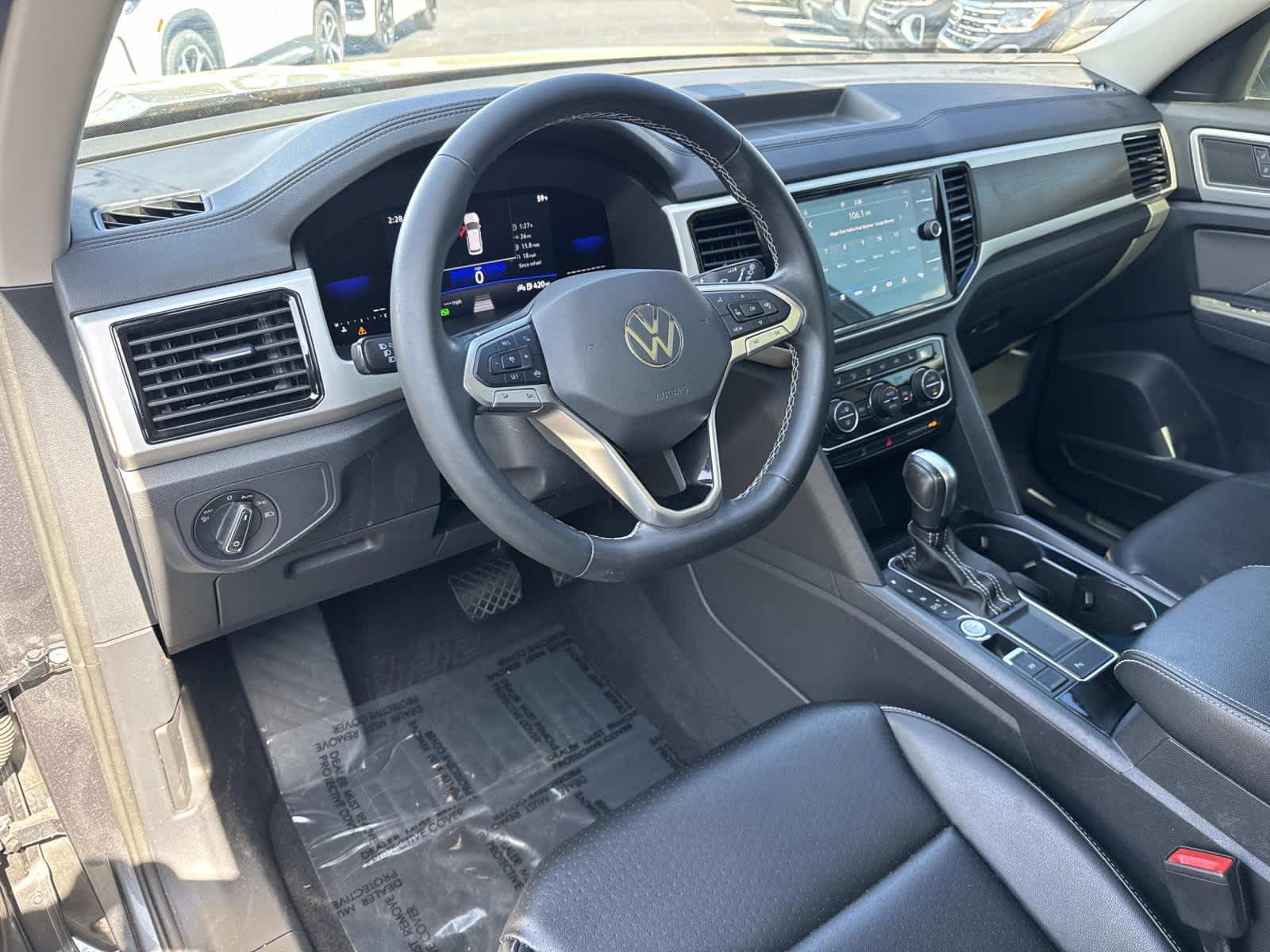 2022 Volkswagen Atlas 2.0T SE w/Technology