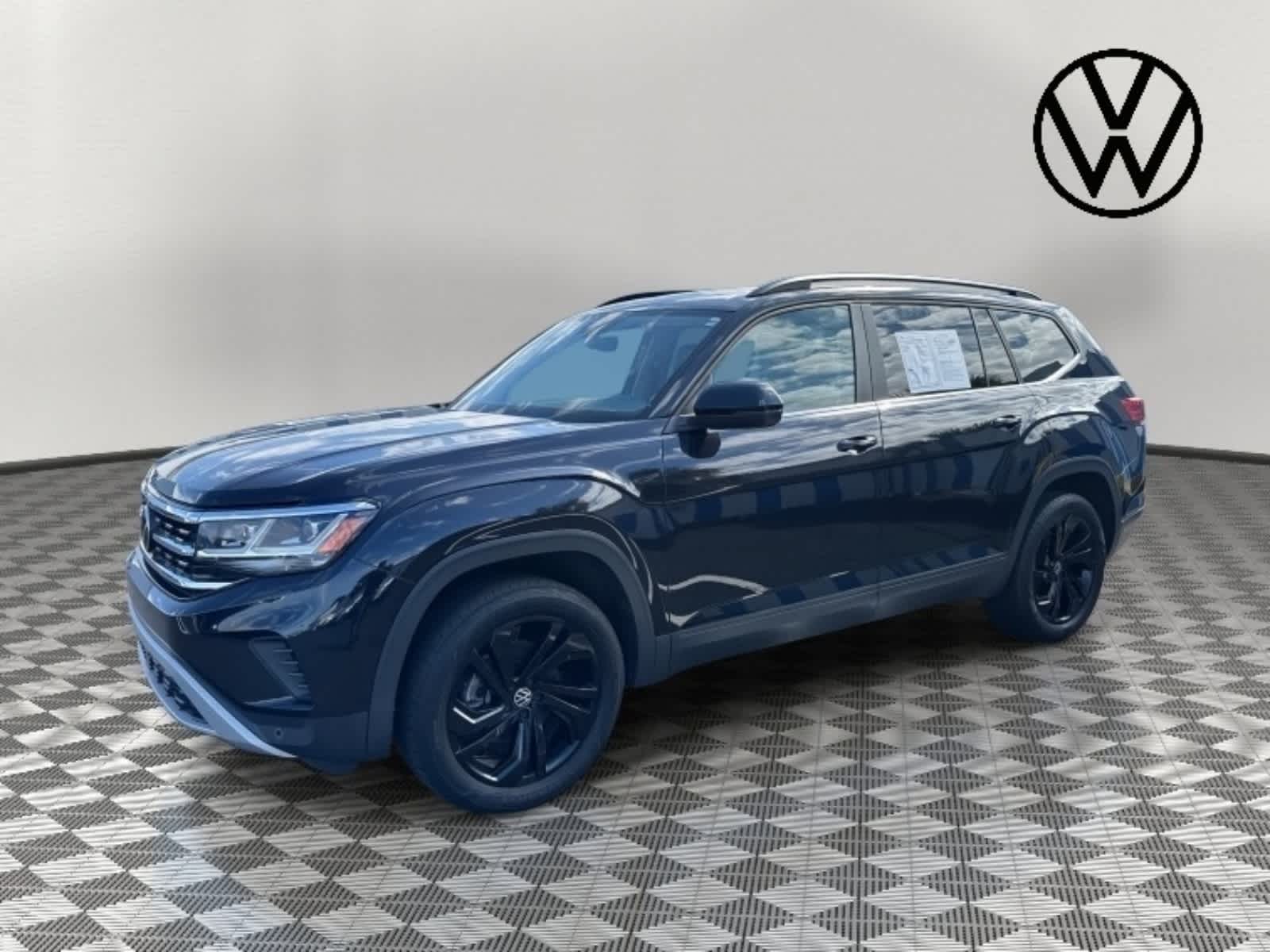 2022 Volkswagen Atlas 3.6L V6 SE w/Technology