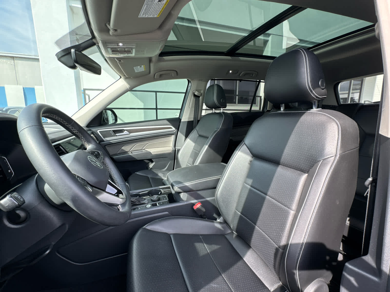 2022 Volkswagen Atlas 3.6L V6 SE w/Technology