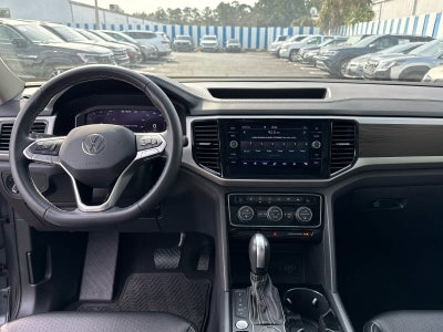 2022 Volkswagen Atlas 3.6L V6 SE w/Technology