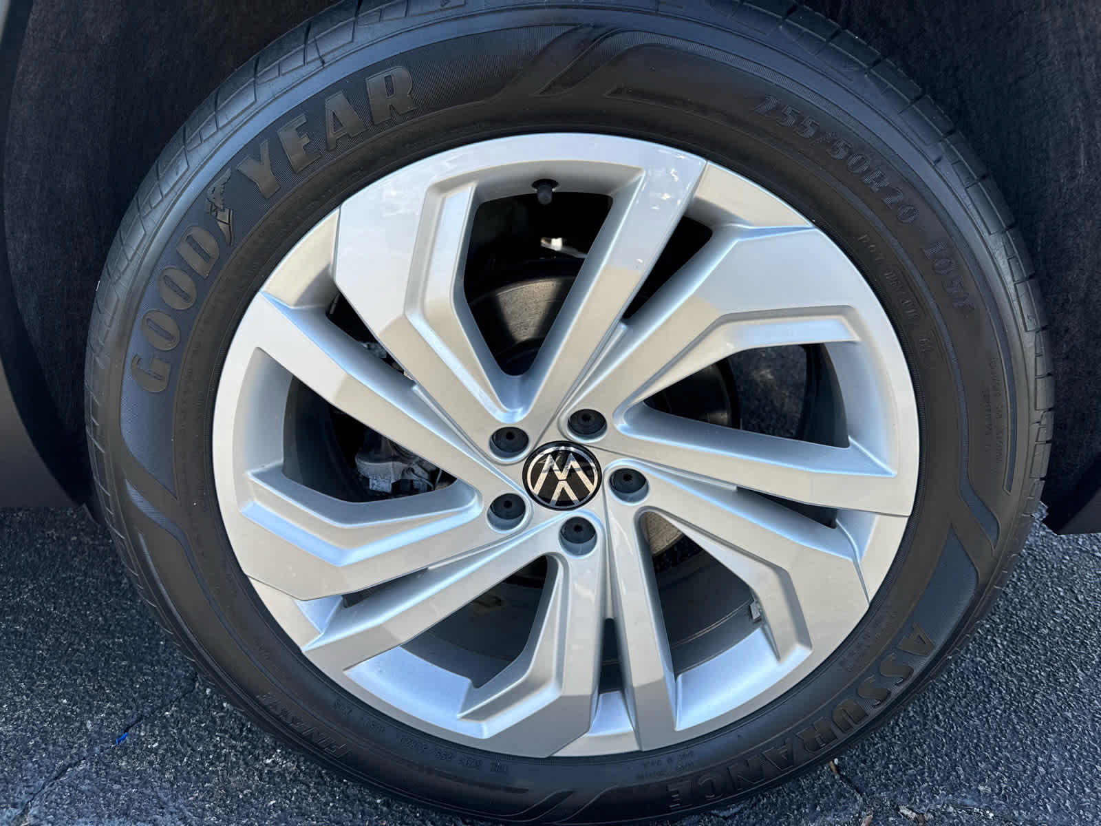 2023 Volkswagen Atlas 2.0T SE w/Technology