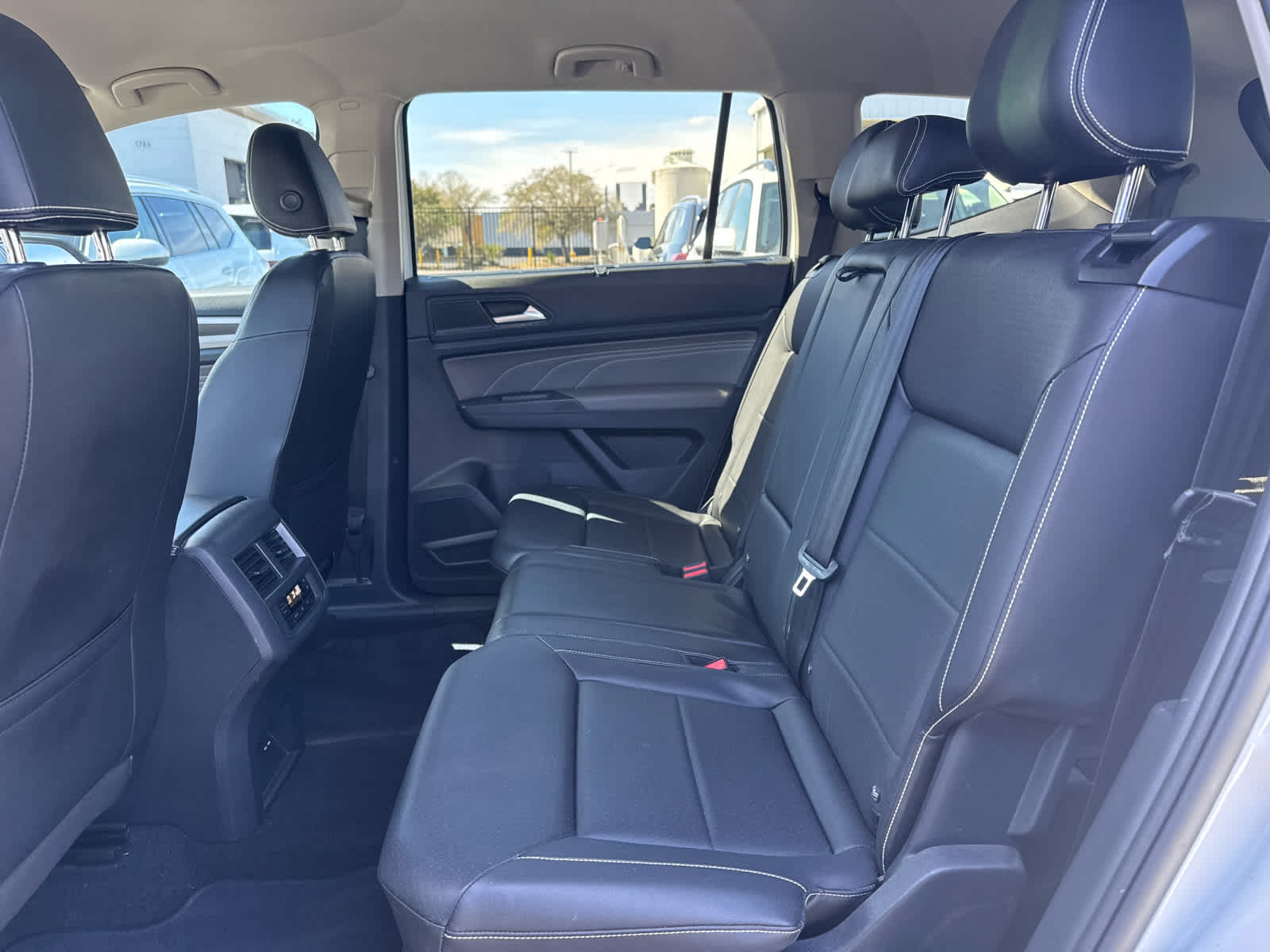 2023 Volkswagen Atlas 2.0T SE w/Technology