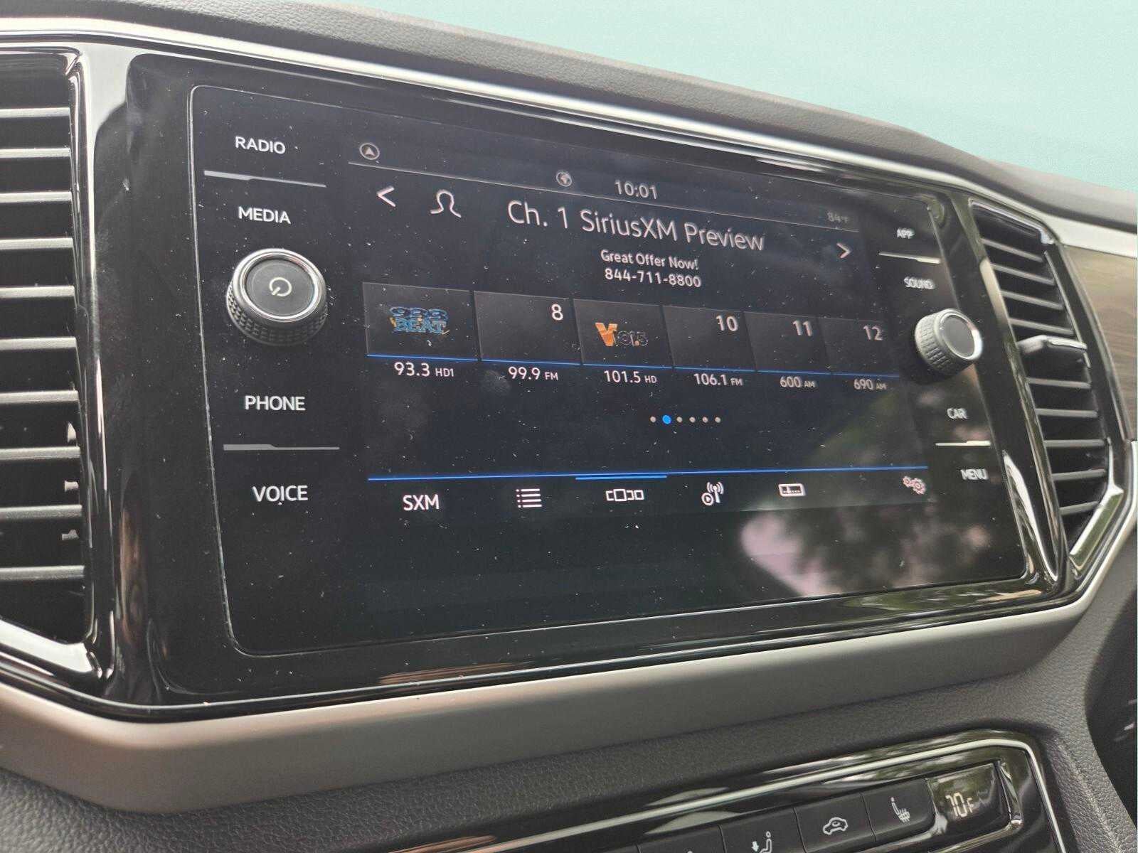 2023 Volkswagen Atlas 3.6L V6 SE w/Technology