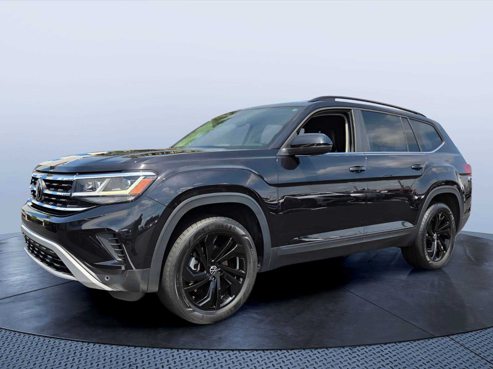 2023 Volkswagen Atlas 3.6L V6 SE w/Technology
