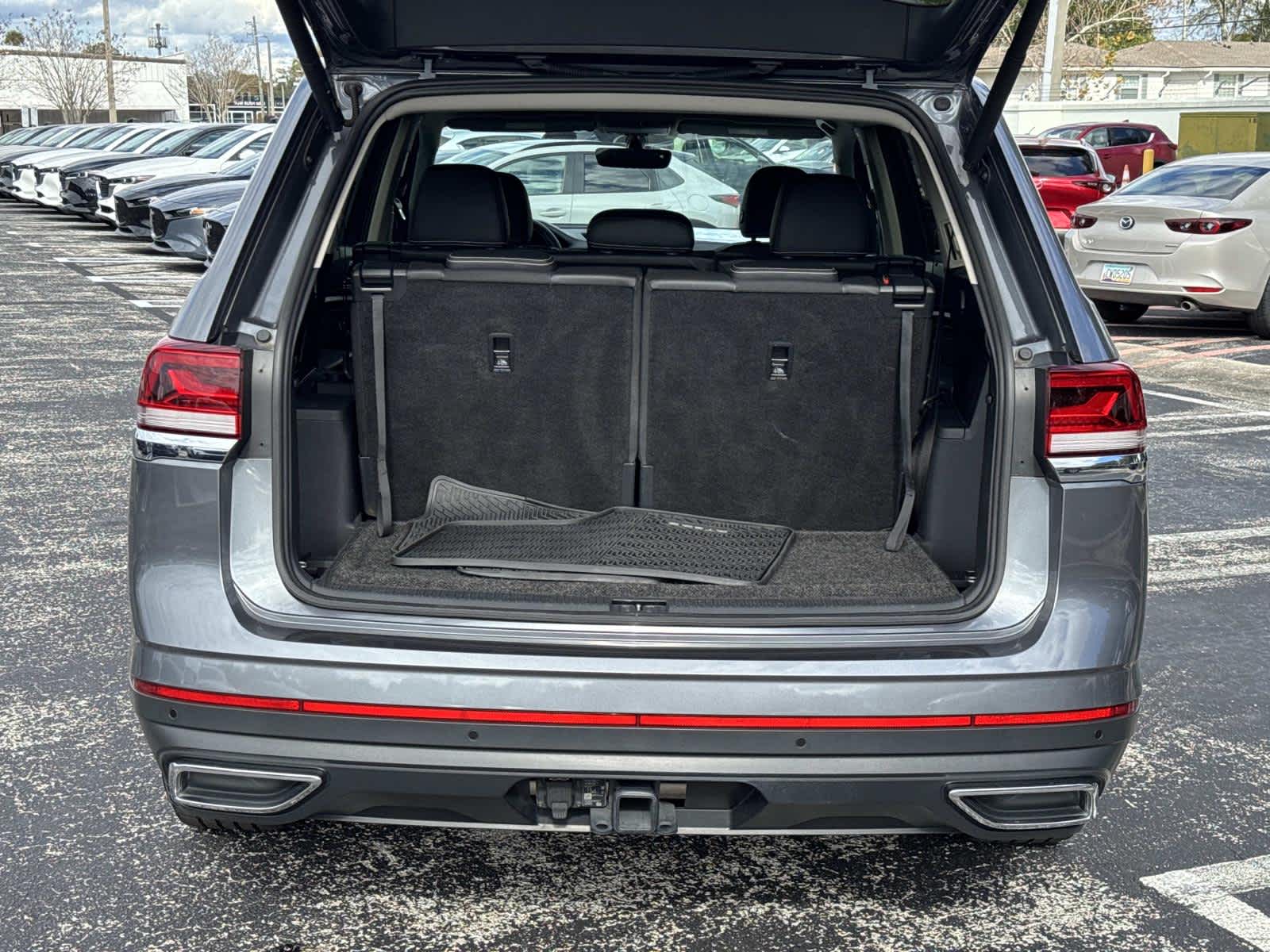 2023 Volkswagen Atlas 3.6L V6 SE w/Technology