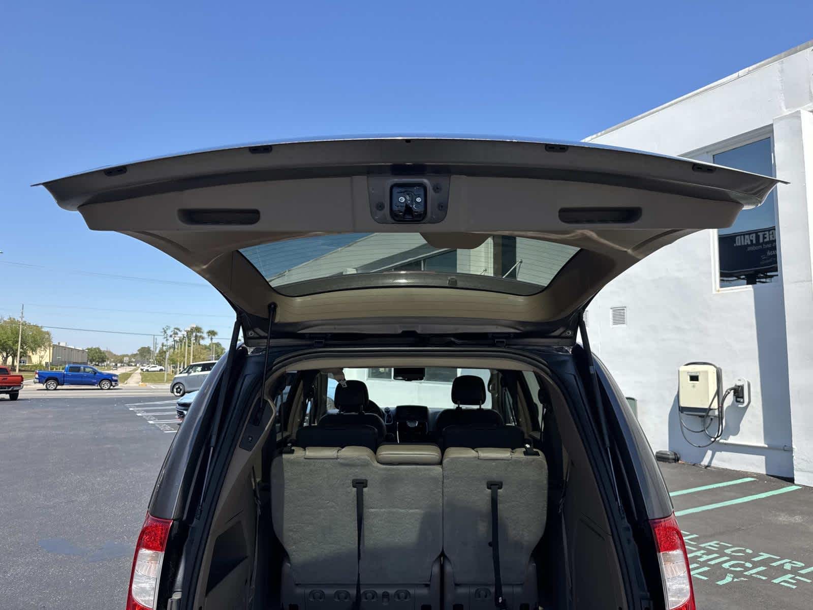 2016 Chrysler Town & Country Touring