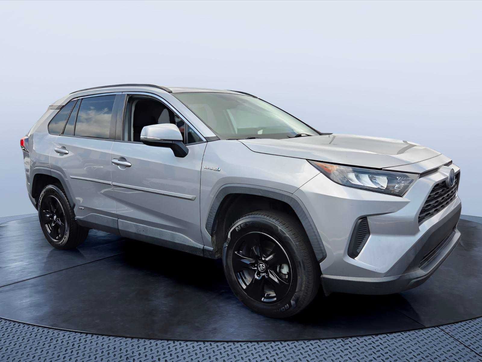 2020 Toyota RAV4 Hybrid LE