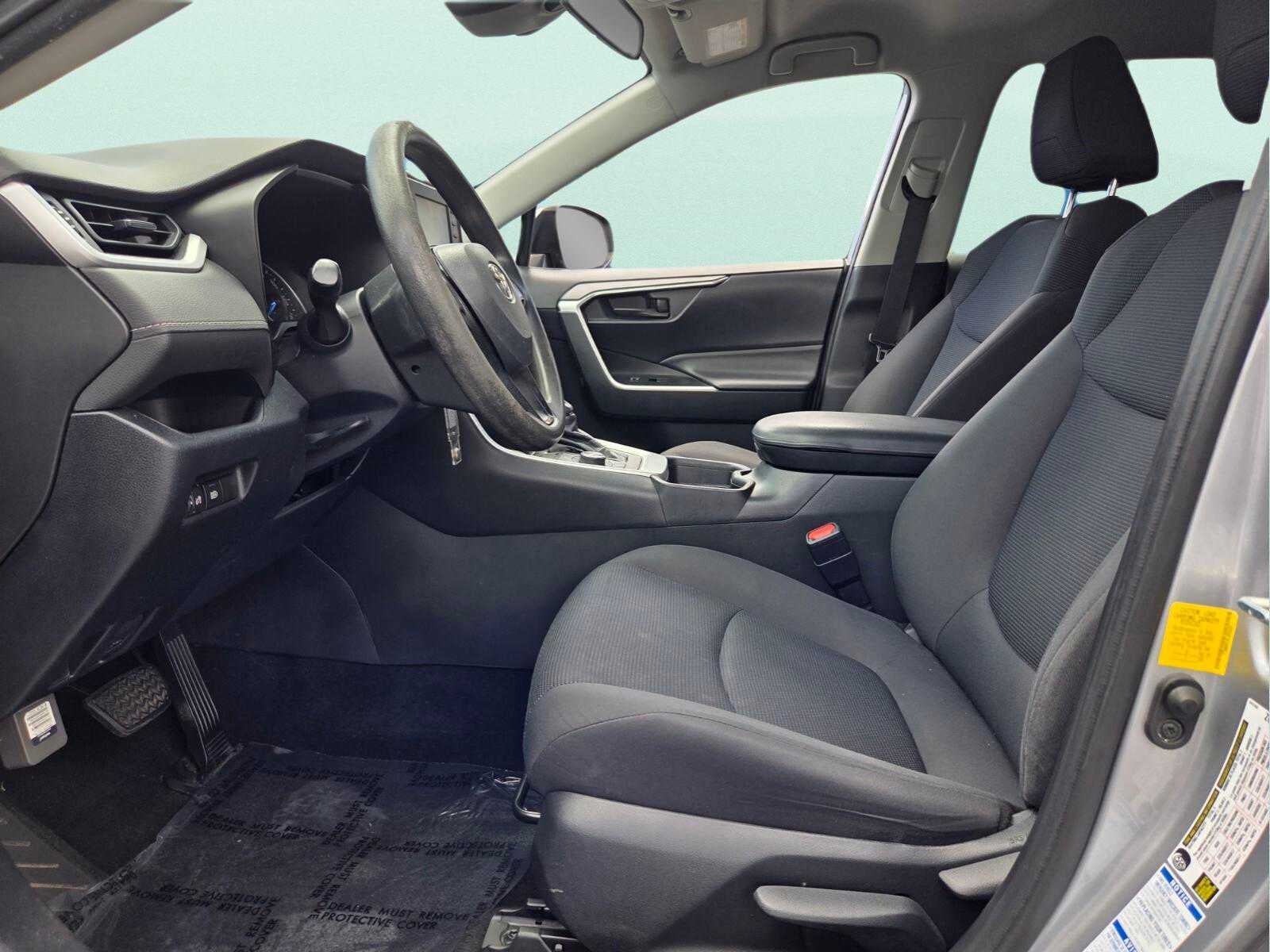 2020 Toyota RAV4 Hybrid LE