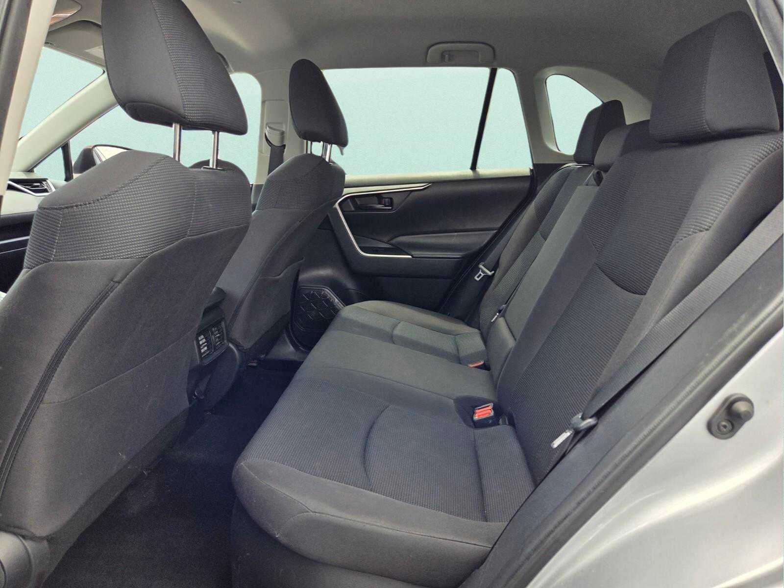 2020 Toyota RAV4 Hybrid LE