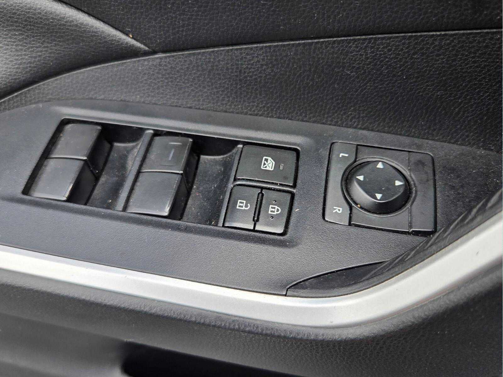 2020 Toyota RAV4 Hybrid LE