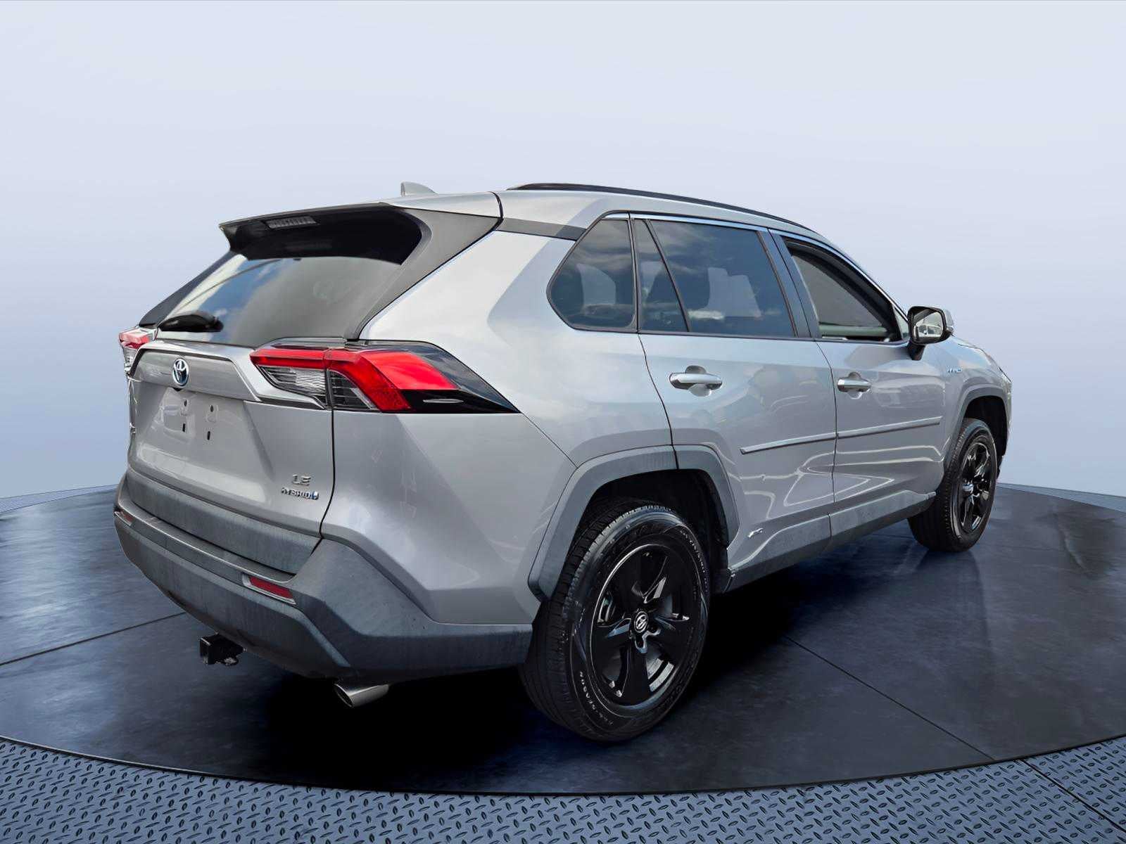 2020 Toyota RAV4 Hybrid LE