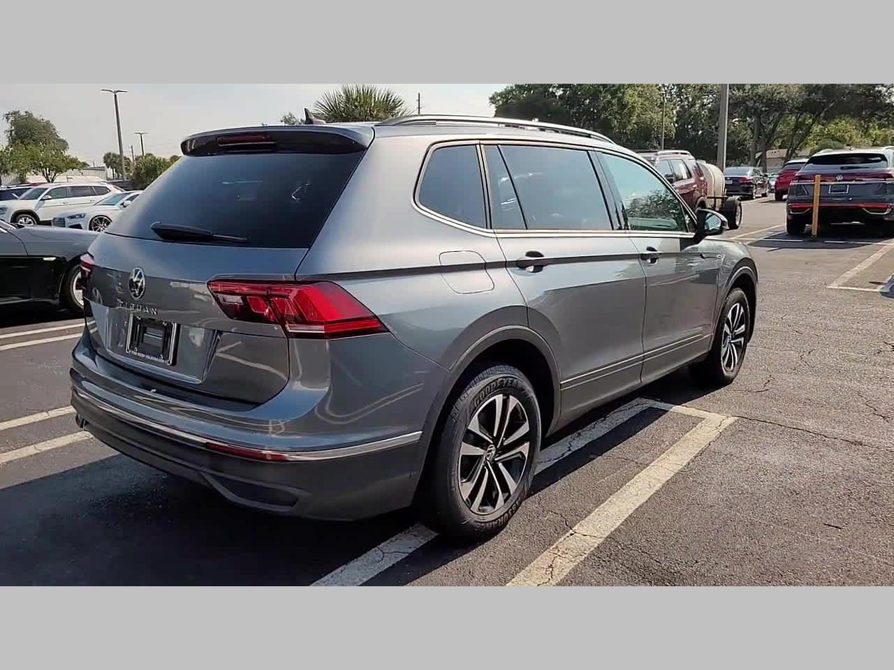 2022 Volkswagen Tiguan S