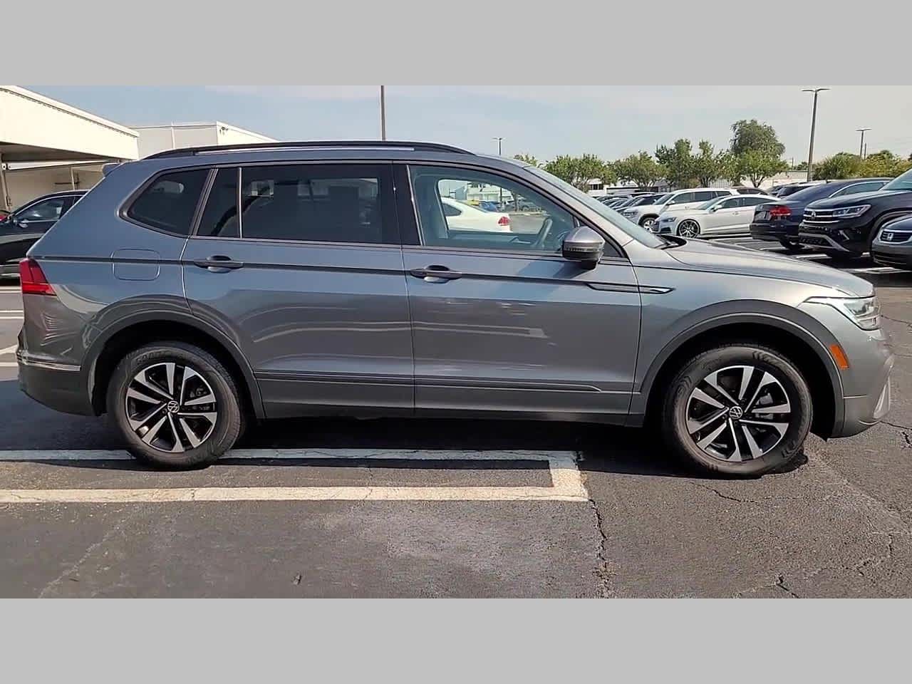 2022 Volkswagen Tiguan S