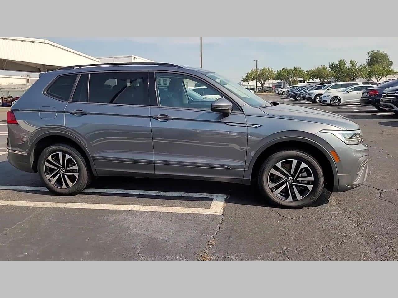 2022 Volkswagen Tiguan S