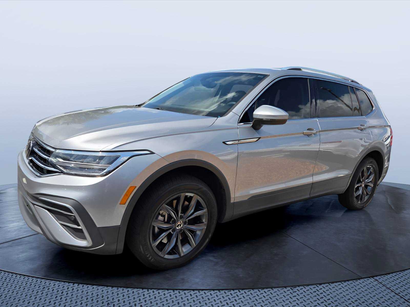 2023 Volkswagen Tiguan SE