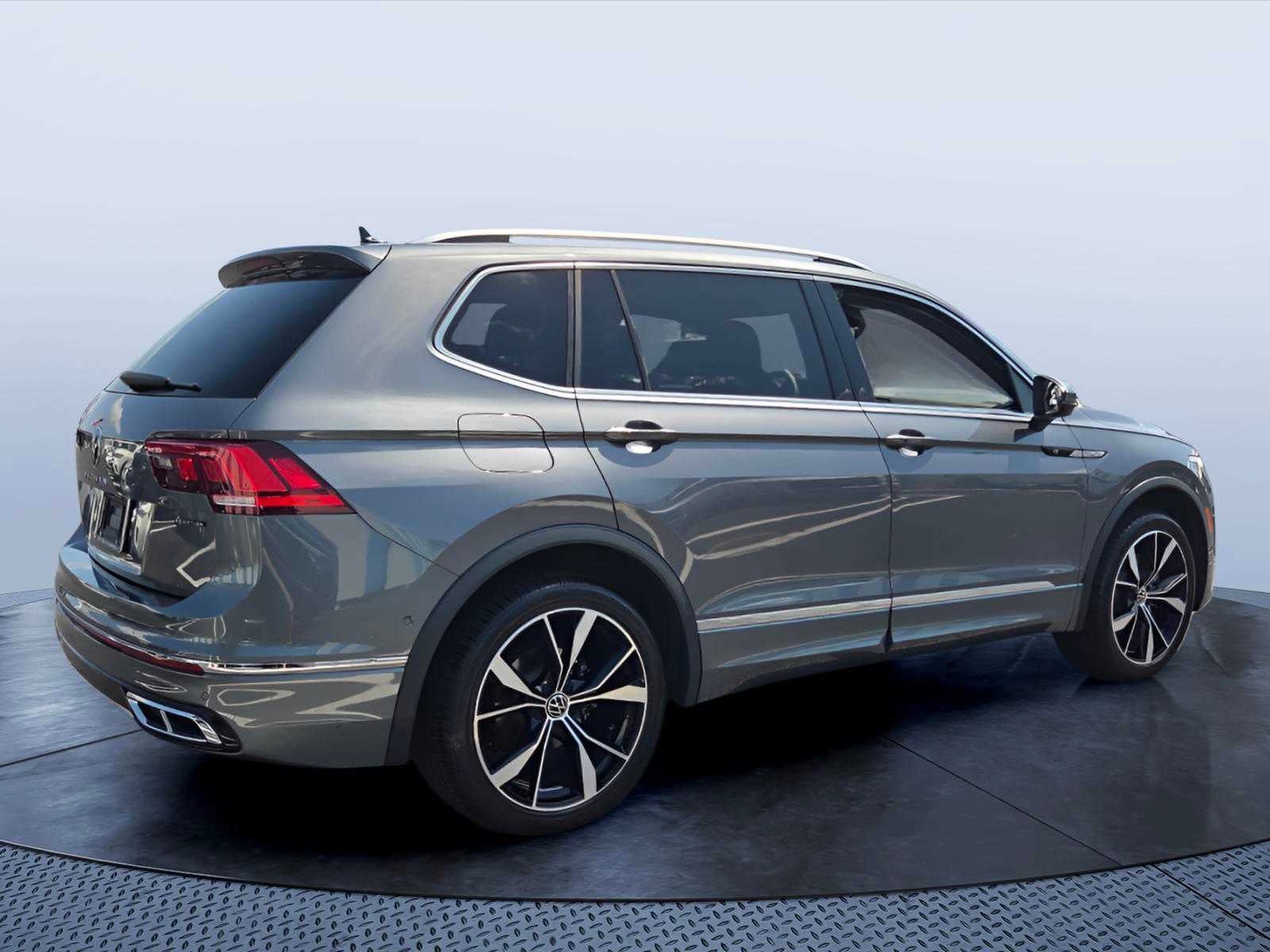 2022 Volkswagen Tiguan SEL R-Line