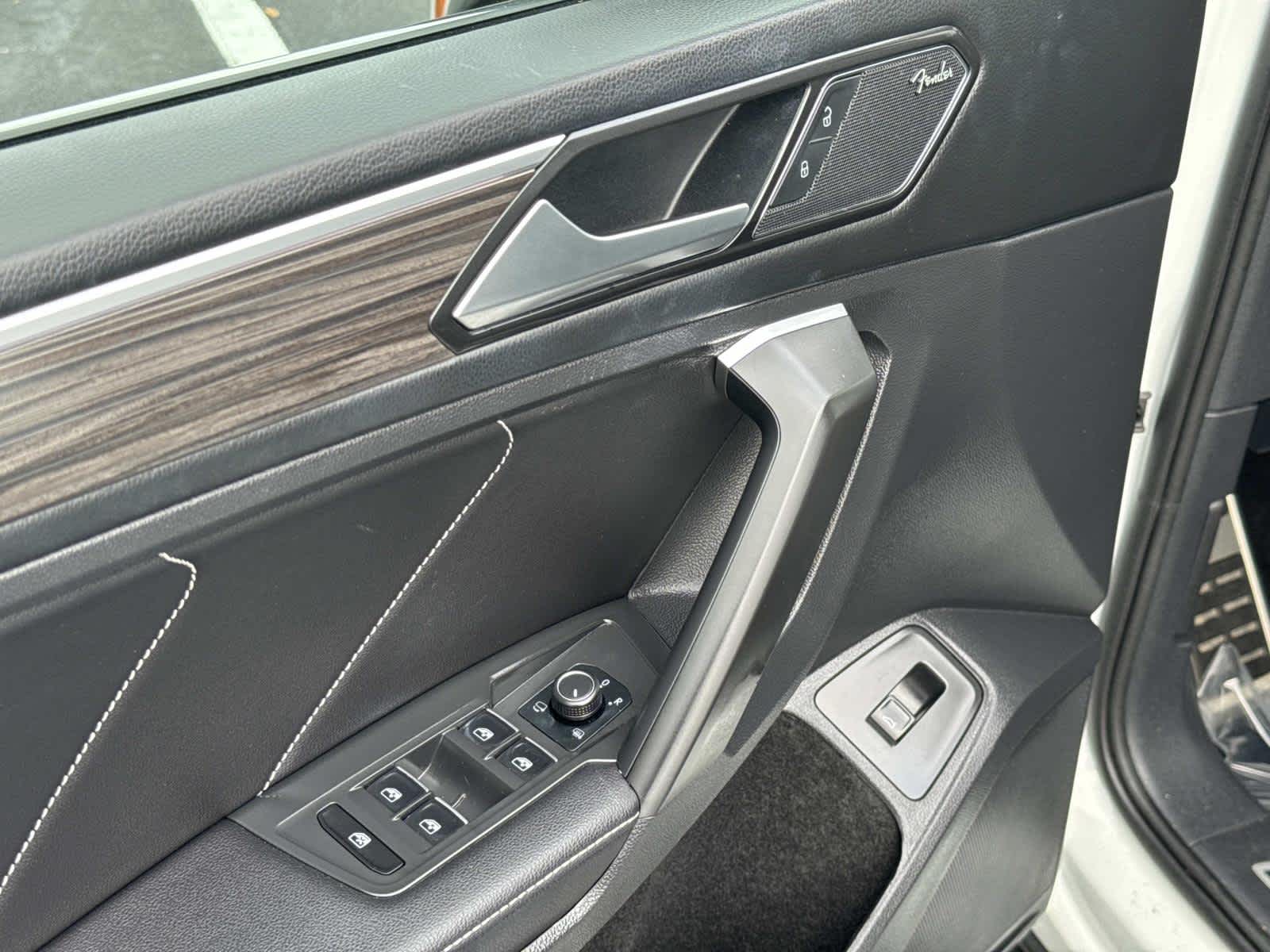 2023 Volkswagen Tiguan SEL R-Line