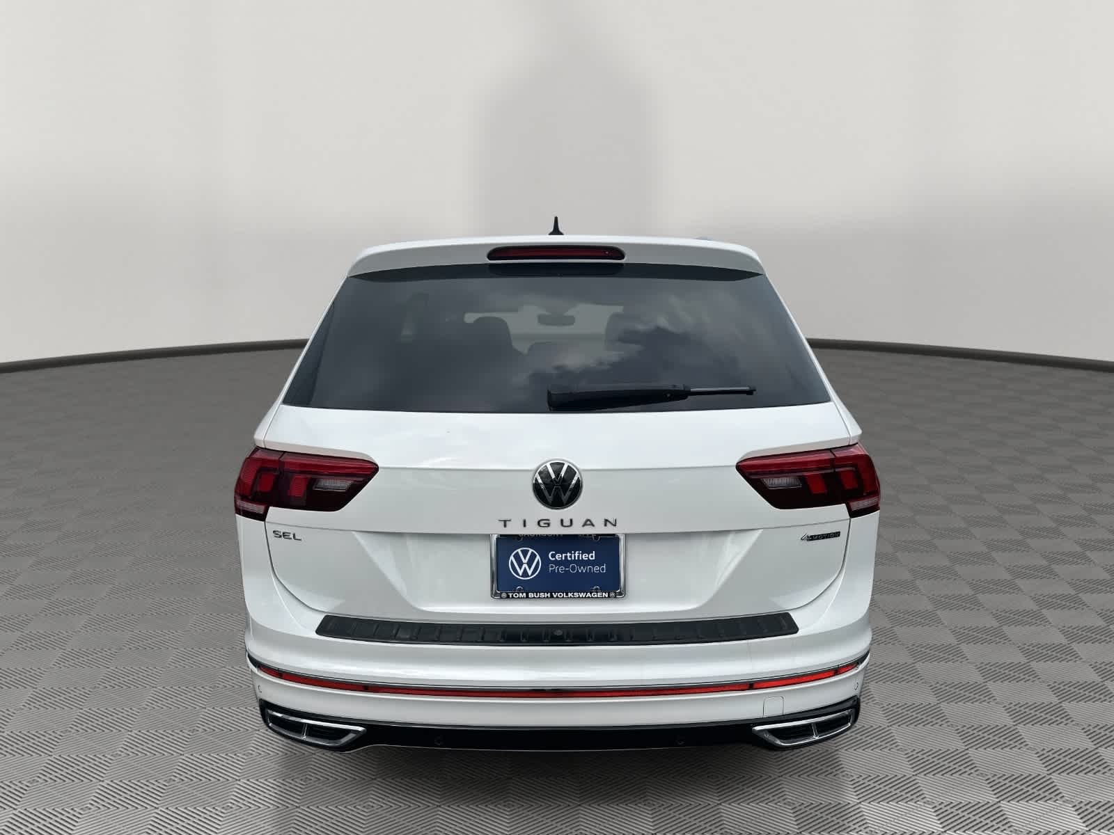2023 Volkswagen Tiguan SEL R-Line