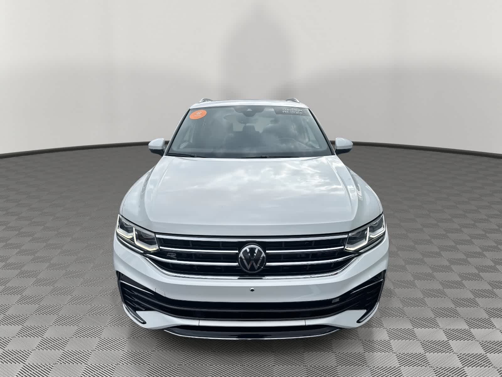 2023 Volkswagen Tiguan SEL R-Line