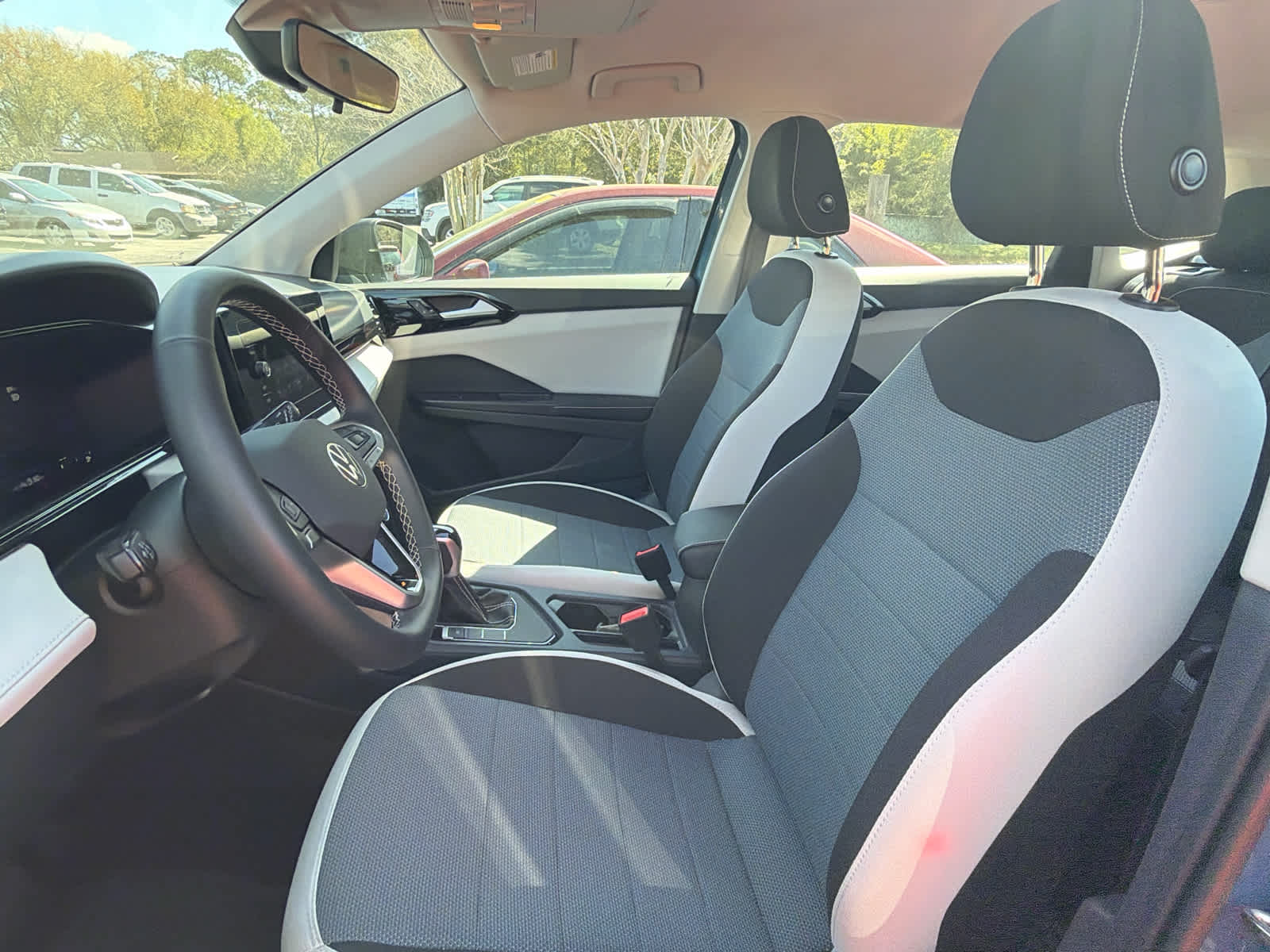 2025 Volkswagen Taos S