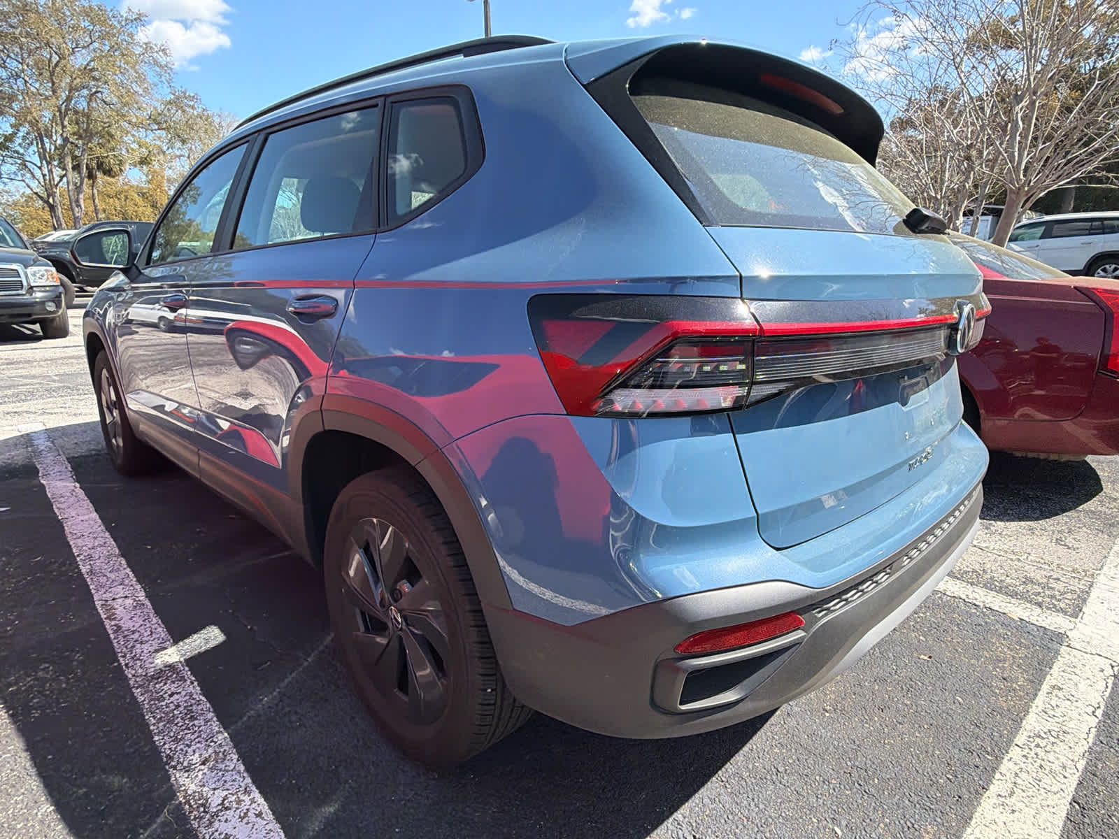 2025 Volkswagen Taos S