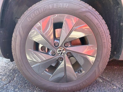 2025 Volkswagen Taos S