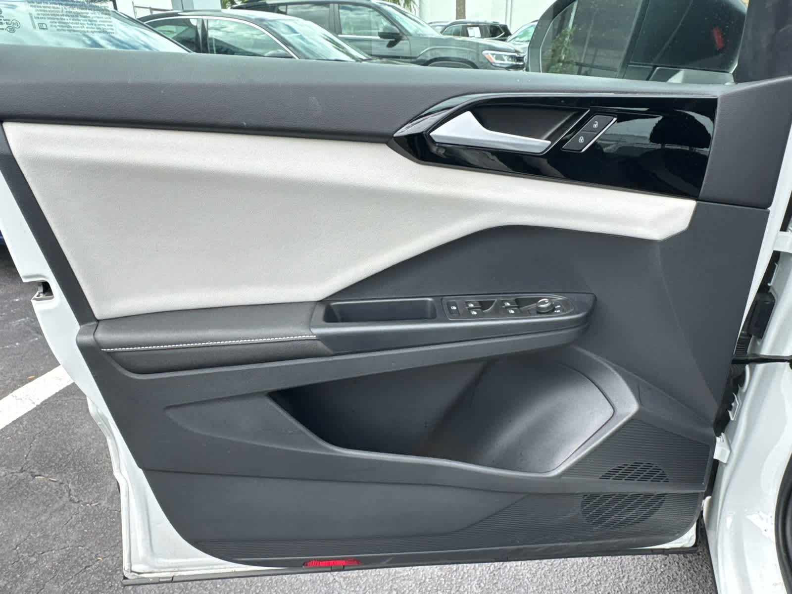 2025 Volkswagen Taos S