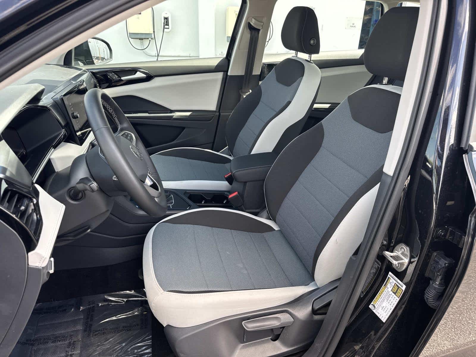 2025 Volkswagen Taos S