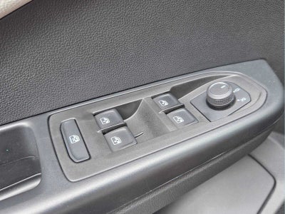 2025 Volkswagen Taos S