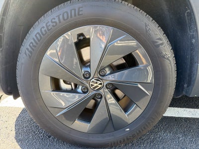 2025 Volkswagen Taos S