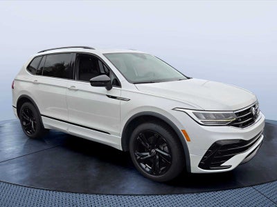 2023 Volkswagen Tiguan SE R-Line Black