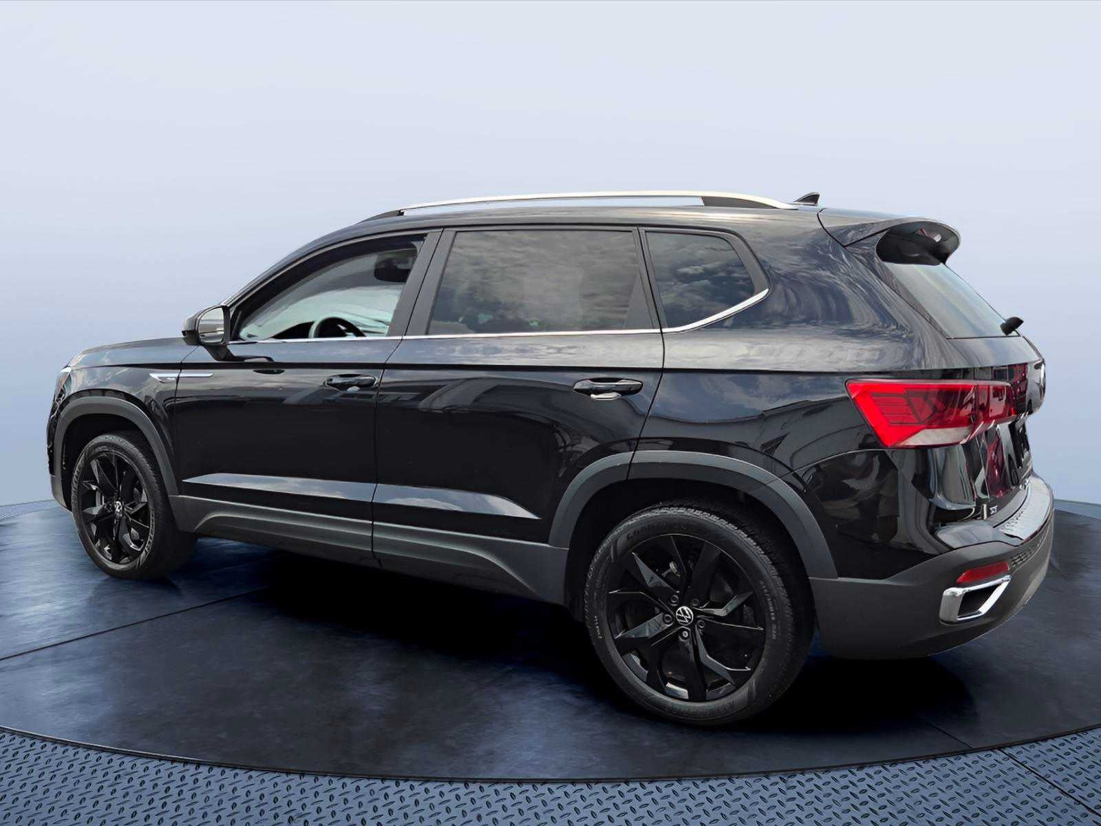 2023 Volkswagen Taos SE