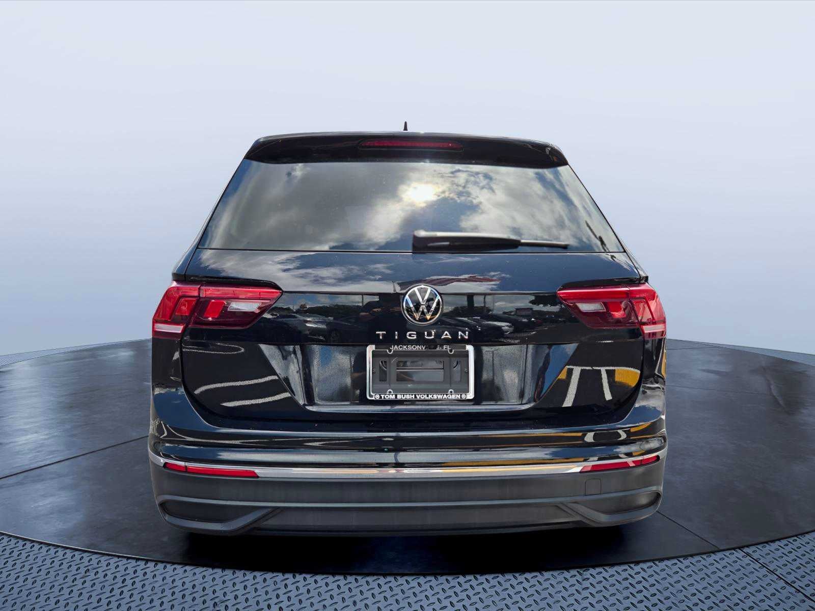 2023 Volkswagen Tiguan S