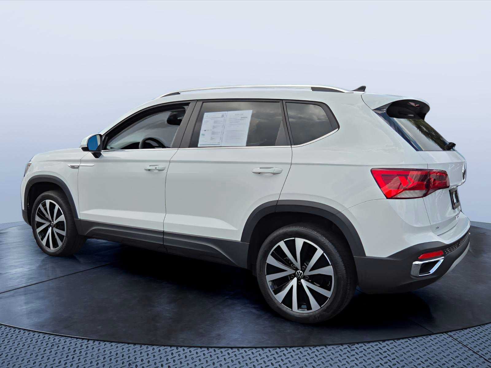 2023 Volkswagen Taos SE