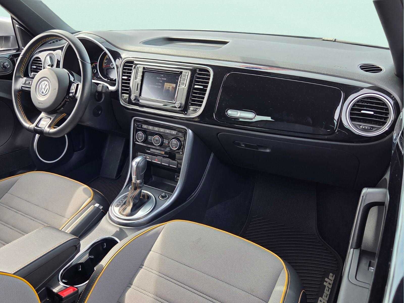 2018 Volkswagen Beetle Convertible Dune