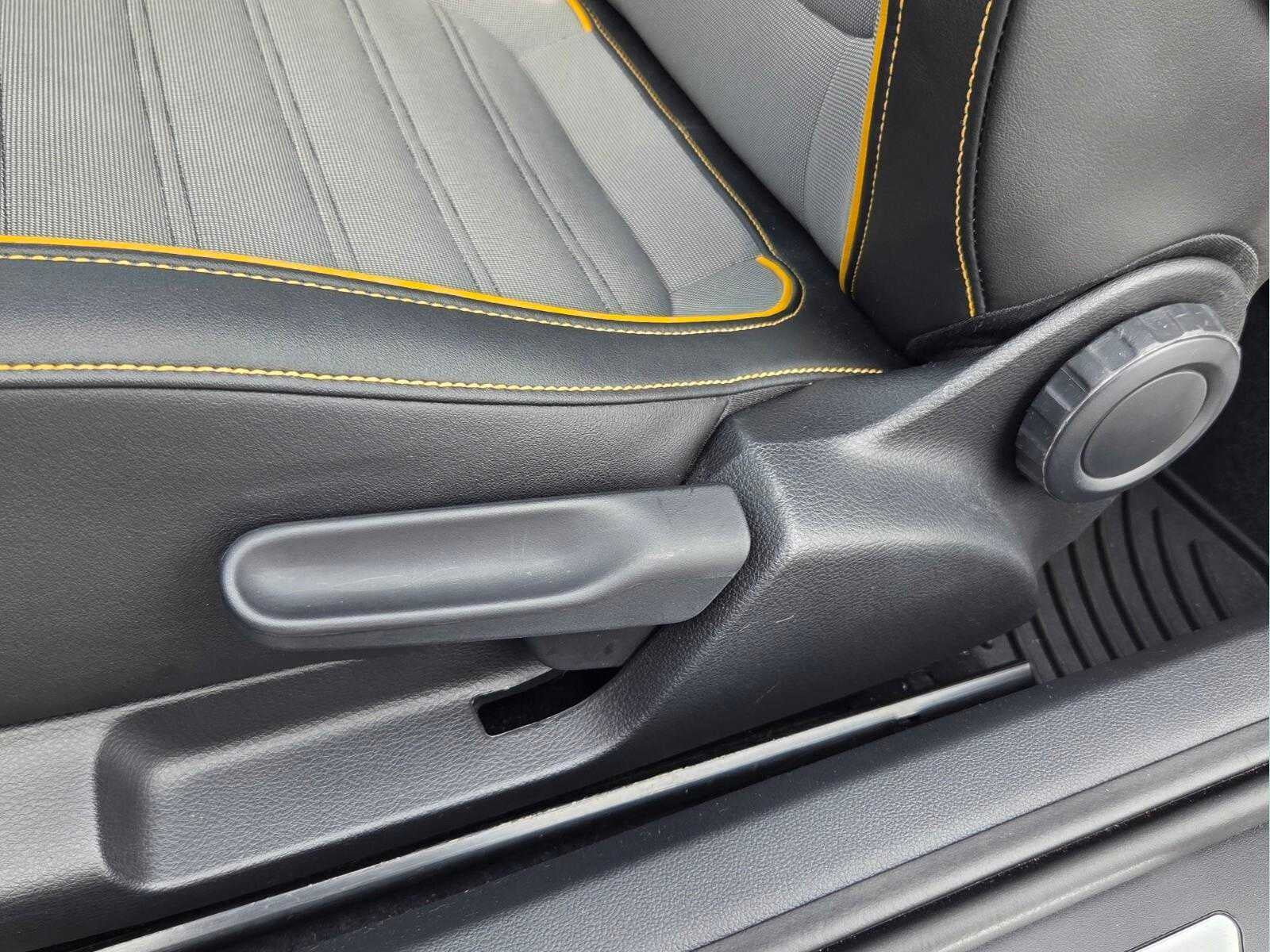 2018 Volkswagen Beetle Convertible Dune
